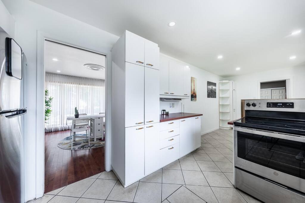 Spacious 4Br House Close To Dt Apartment Brossard Exterior photo