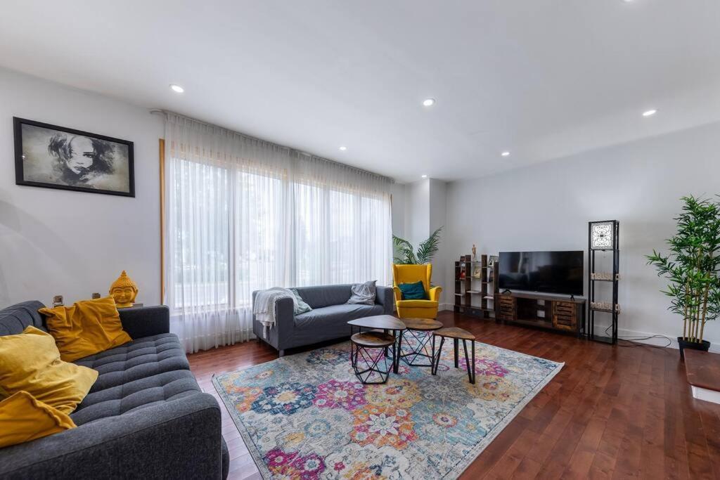 Spacious 4Br House Close To Dt Apartment Brossard Exterior photo